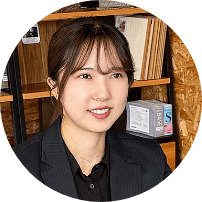 武雄支店の担当者大石舞子の顔写真