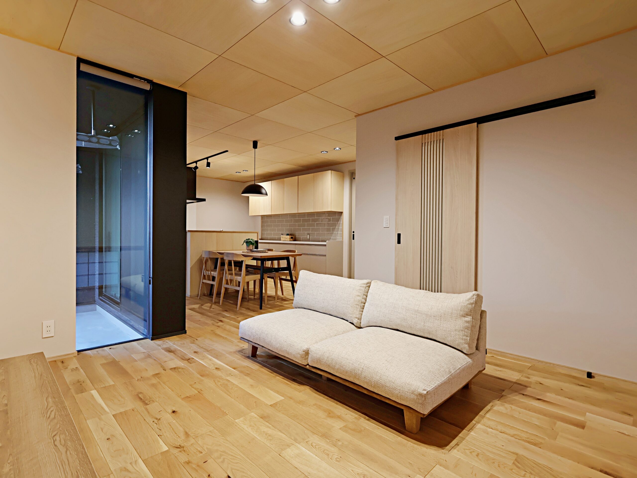 小城市新築建売住宅「OURS桜岡Ⅲ２号地」LDK