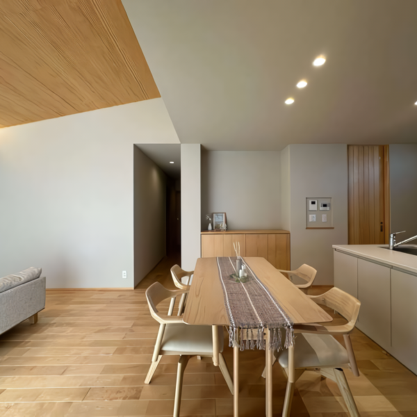 小城市新築建売住宅「OURS桜岡Ⅲ１号地」LDK