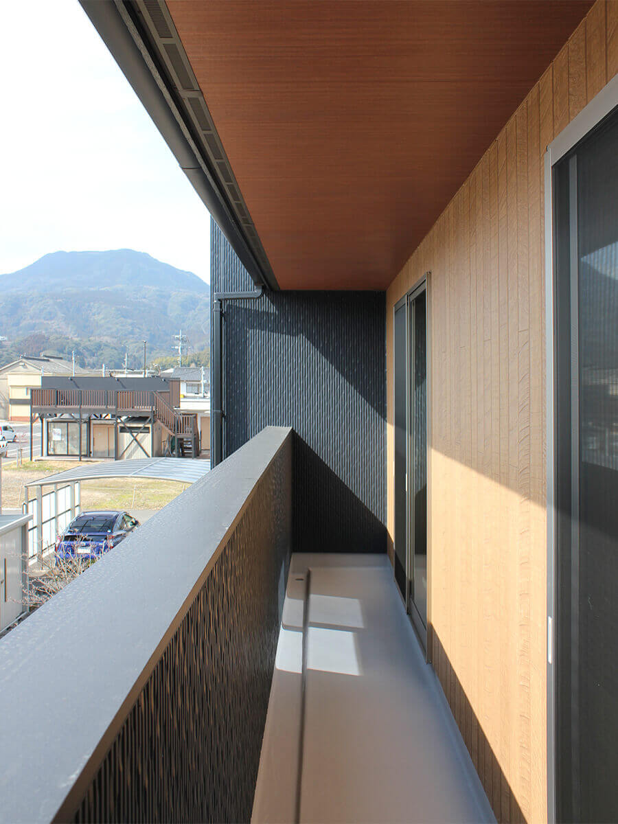新築一戸建て建売住宅「OURS CASA 多久駅前 B号地」バルコニー