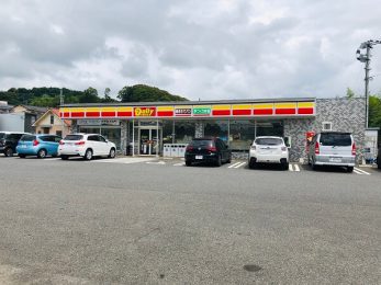 デイリーヤマザキ大村インター店まで徒歩4分