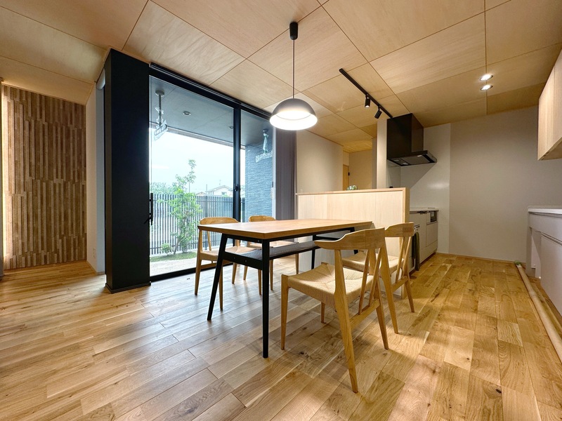 小城市新築建売住宅「OURS桜岡Ⅲ2号地」LDK