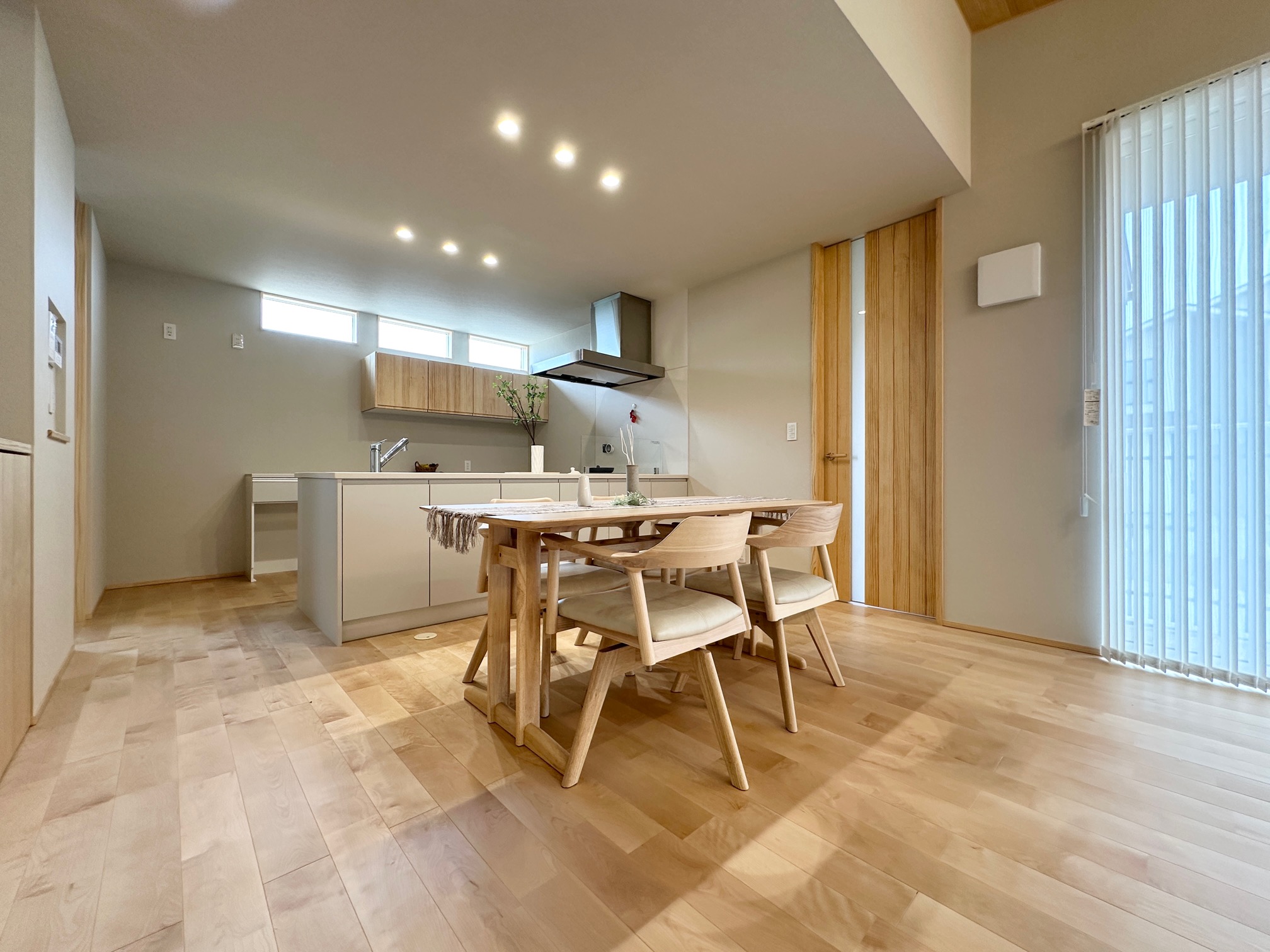 小城市新築建売住宅「OURS桜岡Ⅲ１号地」LDK