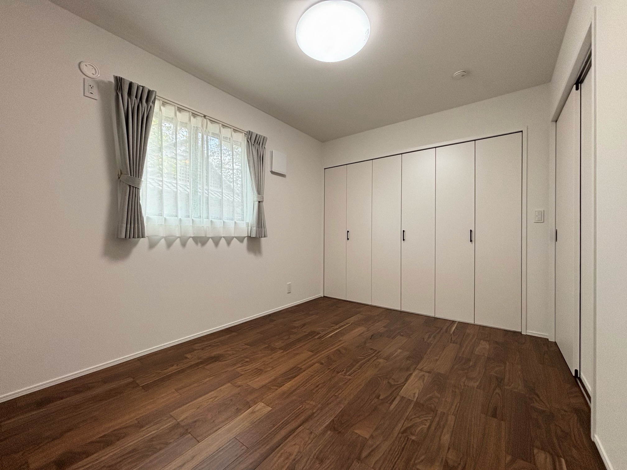 佐賀市新築建売住宅「OURS大和Ⅲ１号地」寝室