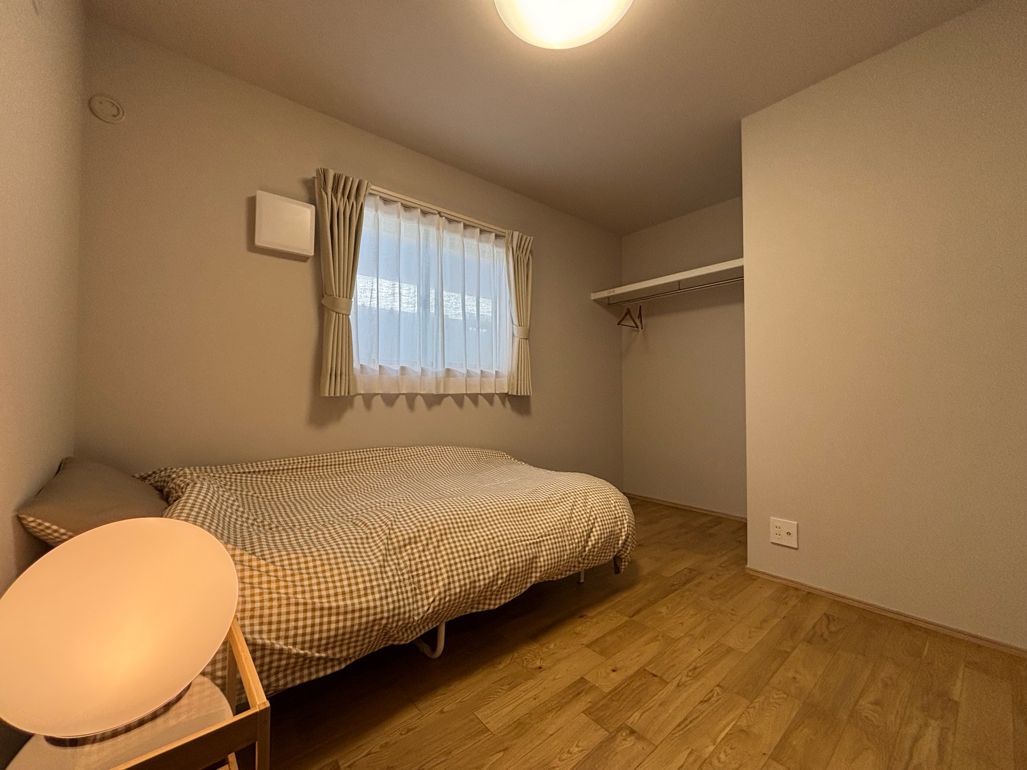 小城市新築建売住宅「OURS桜岡Ⅲ２号地」洋室