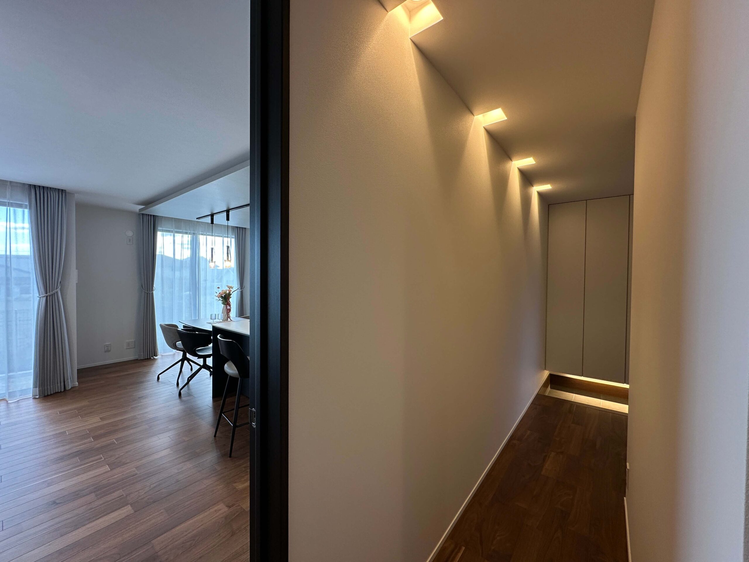 佐賀市新築建売住宅「OURS大和Ⅲ１号地」ホール