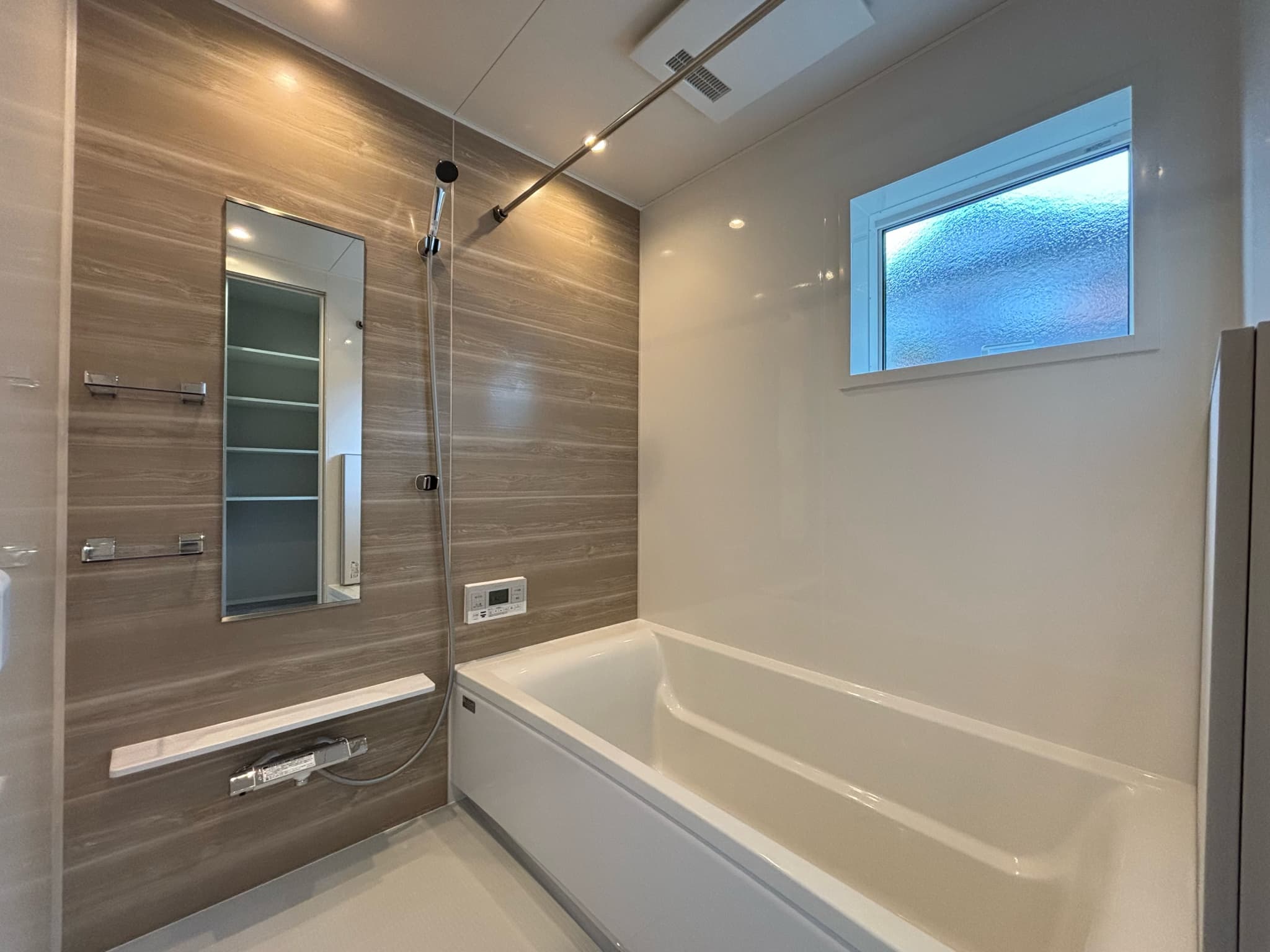 武雄市新築建売住宅「OURS朝日Ⅲ」浴室