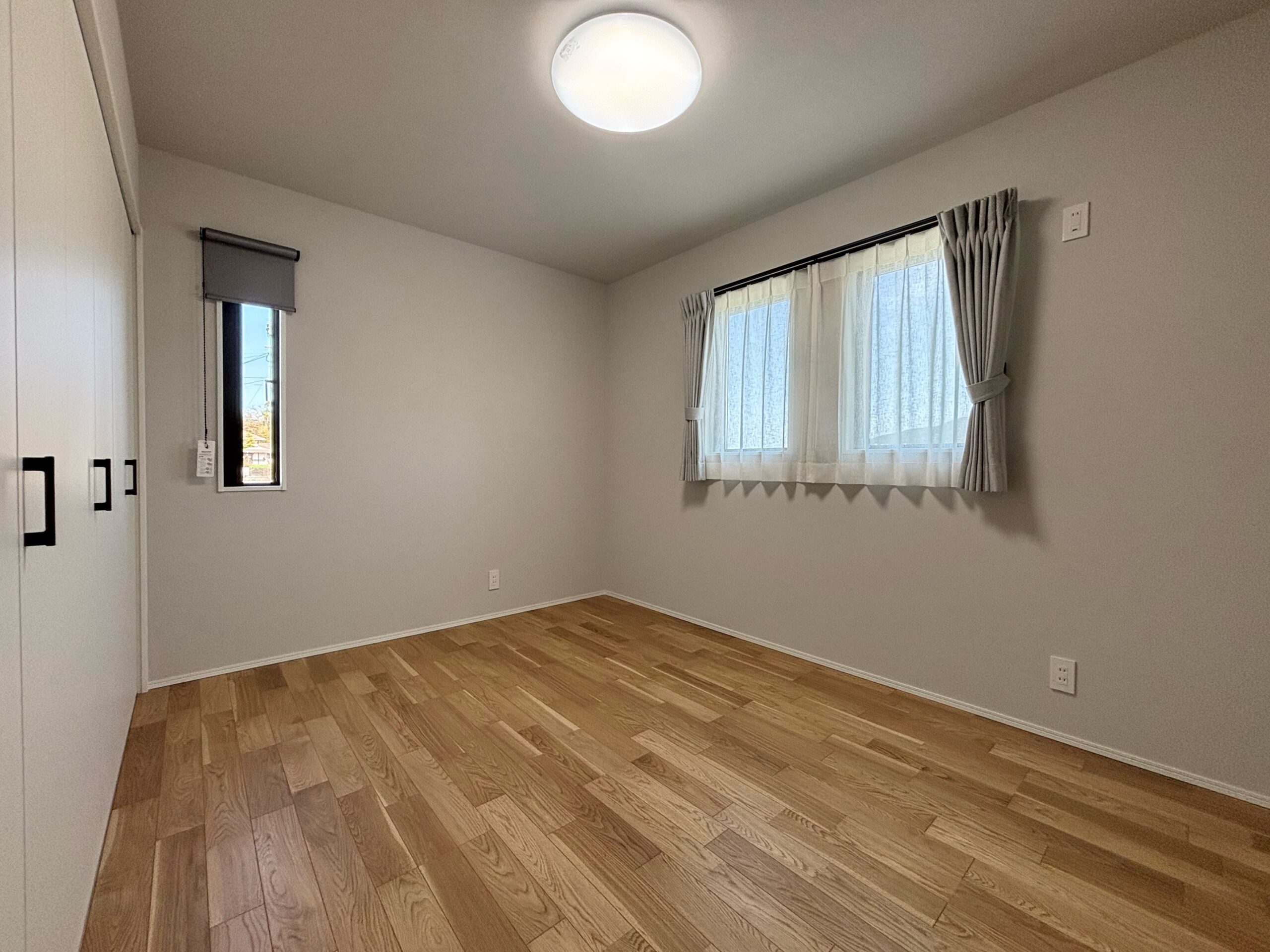 武雄市新築建売住宅「OURS朝日Ⅲ」主寝室