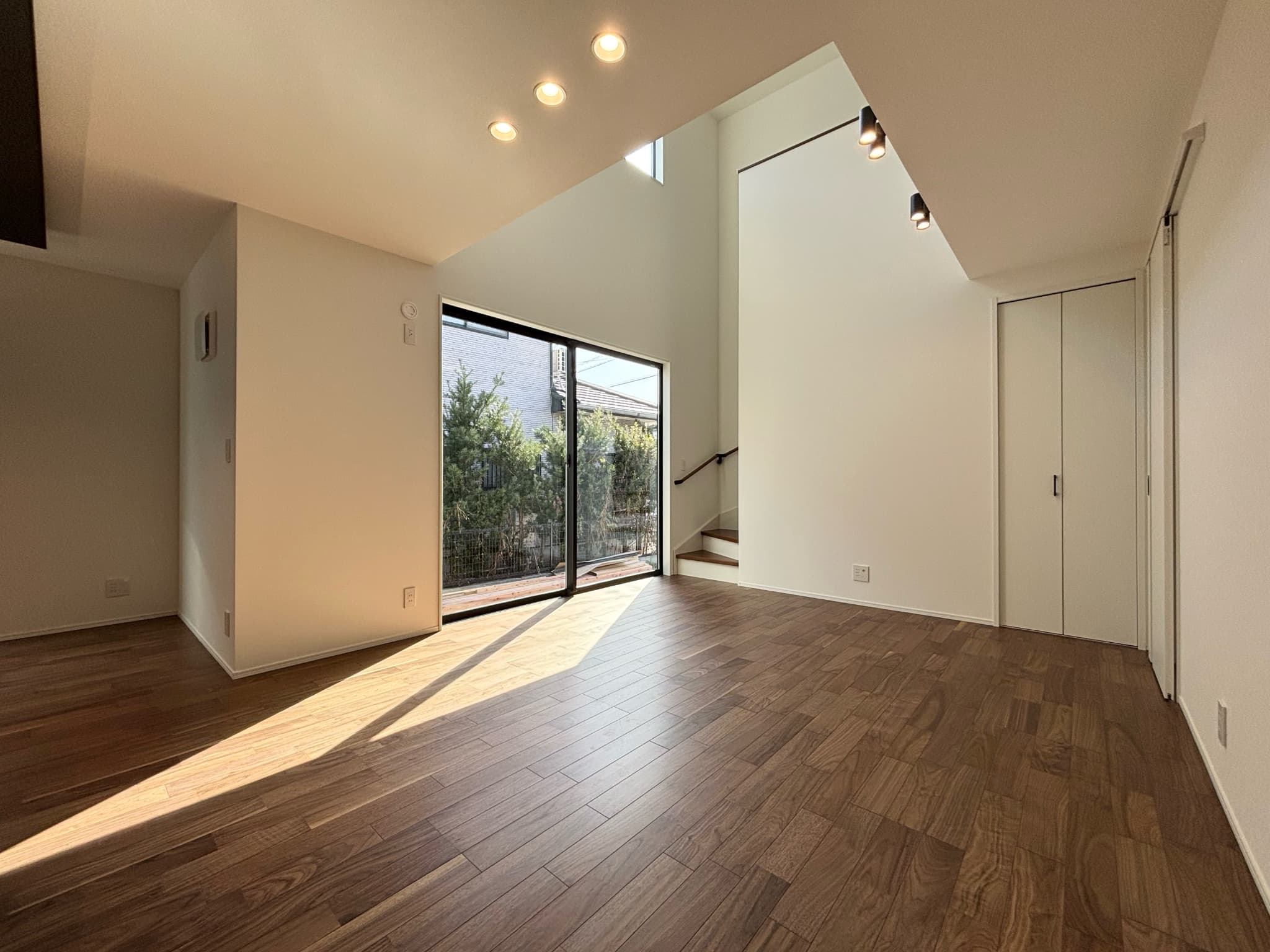 小城市新築建売住宅「OURS桜岡Ⅲ３号地」LDK